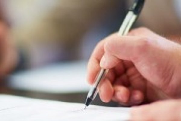 Firmar contrato de trabajo