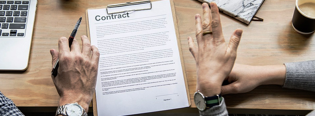 Que es una clausula en un contrato